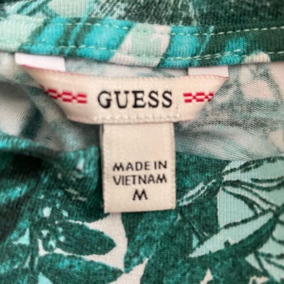 GUESS Willow Keyhole Mock Neck Top Size Medium - Picture 5 of 8